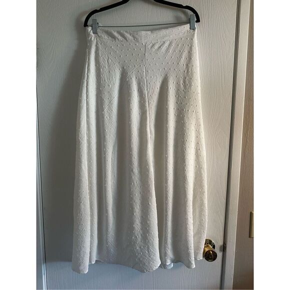 Altrd State White Textured Maxi Skirt Size XL NWOT - Picture 2 of 6
